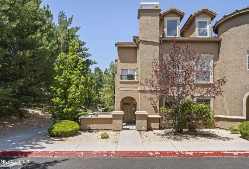 9050 Double R, Reno, Nevada 89521, 2 Bedrooms Bedrooms, ,2 BathroomsBathrooms,Residential,Residential,Double R,250054425