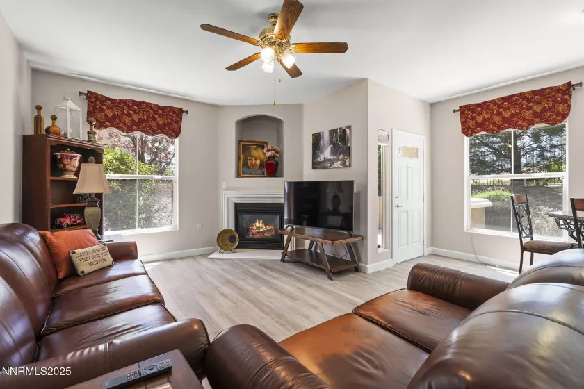 9050 Double R, Reno, Nevada 89521, 2 Bedrooms Bedrooms, ,2 BathroomsBathrooms,Residential,Residential,Double R,250054425