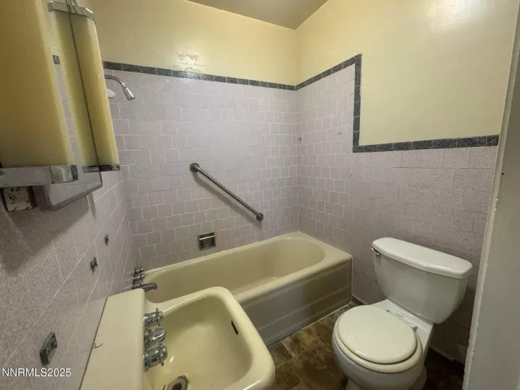 487 Mclean, Fallon, Nevada 89406, 4 Bedrooms Bedrooms, ,2 BathroomsBathrooms,Residential,Residential,Mclean,250056015