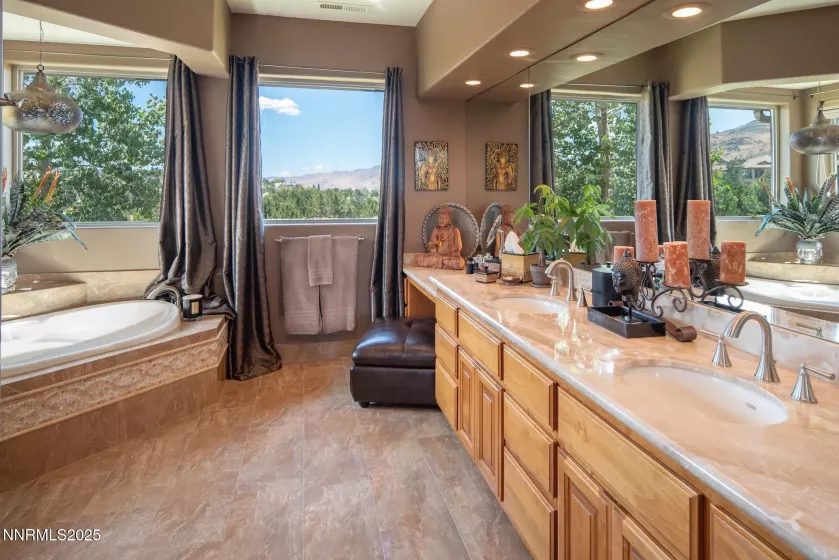 4905 Mountainshyre, Reno, Nevada 89519, 5 Bedrooms Bedrooms, ,4 BathroomsBathrooms,Residential,Residential,Mountainshyre,250056017