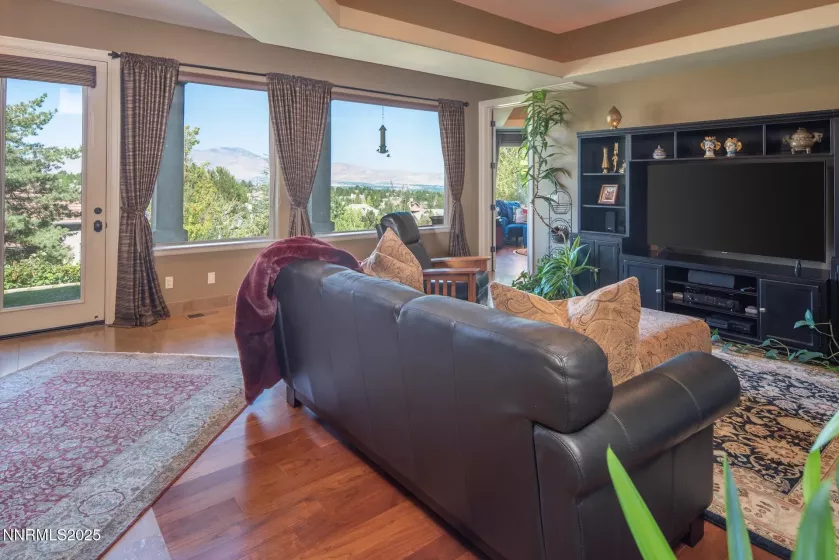 4905 Mountainshyre, Reno, Nevada 89519, 5 Bedrooms Bedrooms, ,4 BathroomsBathrooms,Residential,Residential,Mountainshyre,250056017