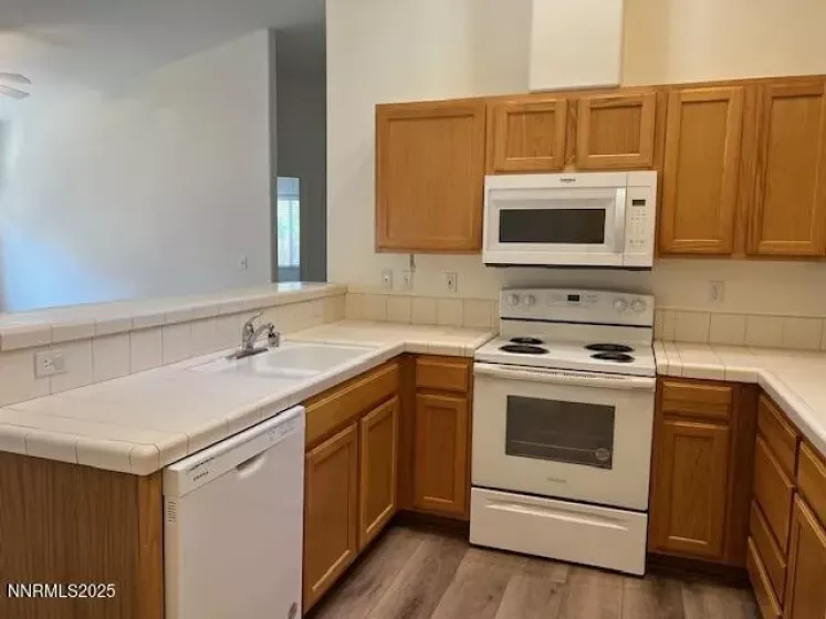 1468 Garden Glen, Gardnerville, Nevada 89410, 3 Bedrooms Bedrooms, ,2 BathroomsBathrooms,Residential,Residential,Garden Glen,250056020