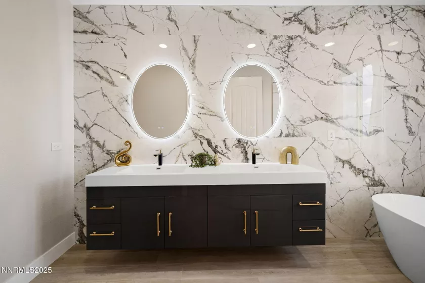 1120 University Park, Reno, Nevada 89512, 5 Bedrooms Bedrooms, ,4 BathroomsBathrooms,Residential,Residential,University Park,250056030