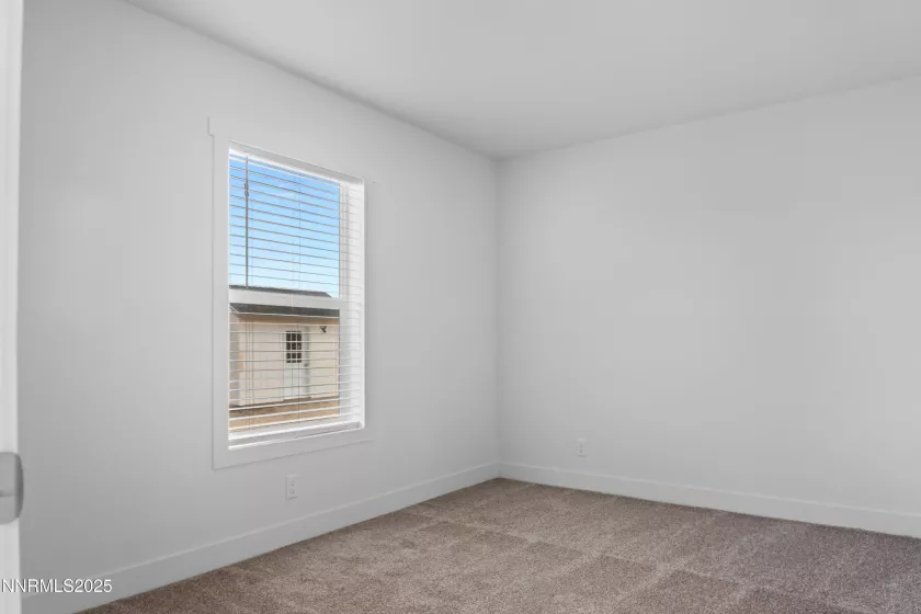 7565 Springfield, Silver Springs, Nevada 89429, 3 Bedrooms Bedrooms, ,2 BathroomsBathrooms,Residential,Residential,Springfield,250056055