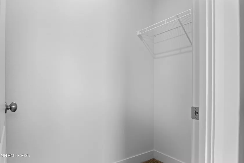 7565 Springfield, Silver Springs, Nevada 89429, 3 Bedrooms Bedrooms, ,2 BathroomsBathrooms,Residential,Residential,Springfield,250056055