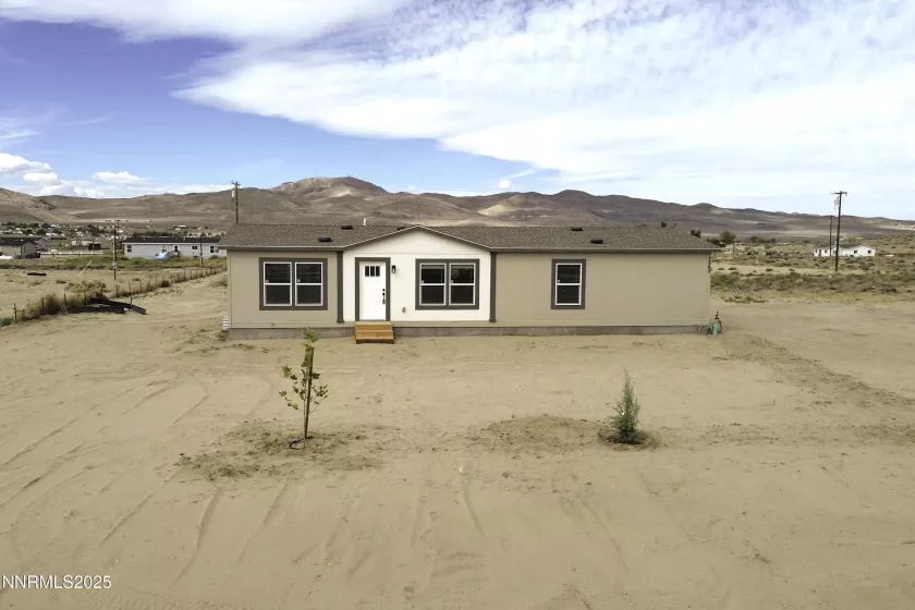 7565 Springfield, Silver Springs, Nevada 89429, 3 Bedrooms Bedrooms, ,2 BathroomsBathrooms,Residential,Residential,Springfield,250056055