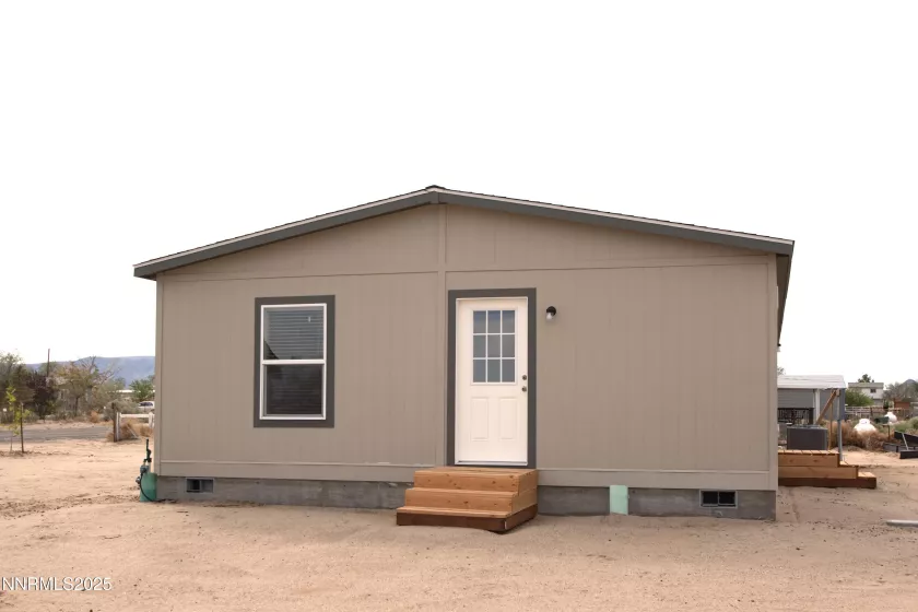 7565 Springfield, Silver Springs, Nevada 89429, 3 Bedrooms Bedrooms, ,2 BathroomsBathrooms,Residential,Residential,Springfield,250056055