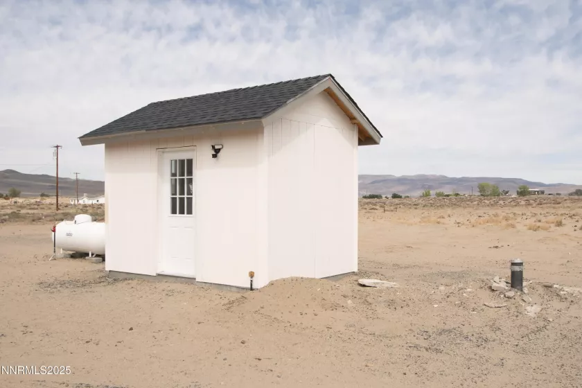 7565 Springfield, Silver Springs, Nevada 89429, 3 Bedrooms Bedrooms, ,2 BathroomsBathrooms,Residential,Residential,Springfield,250056055