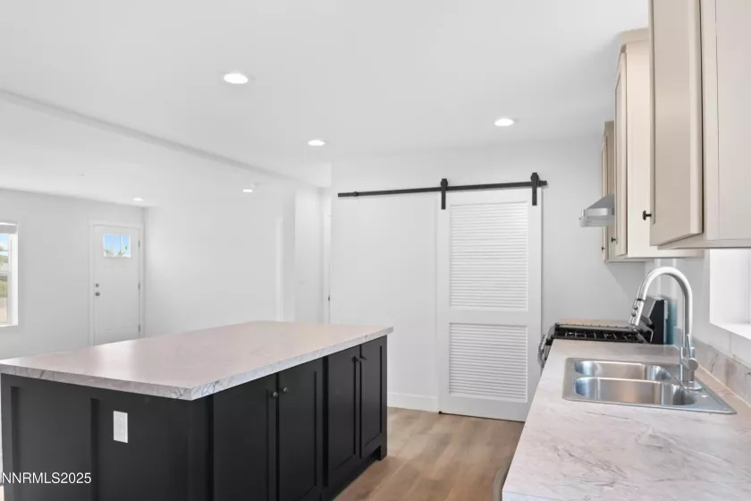 7565 Springfield, Silver Springs, Nevada 89429, 3 Bedrooms Bedrooms, ,2 BathroomsBathrooms,Residential,Residential,Springfield,250056055