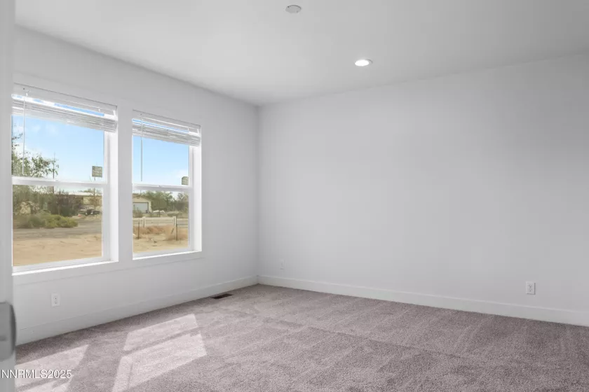 7565 Springfield, Silver Springs, Nevada 89429, 3 Bedrooms Bedrooms, ,2 BathroomsBathrooms,Residential,Residential,Springfield,250056055