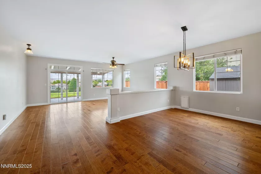 2535 Tuscan, Sparks, Nevada 89434, 3 Bedrooms Bedrooms, ,2 BathroomsBathrooms,Residential,Residential,Tuscan,250056058