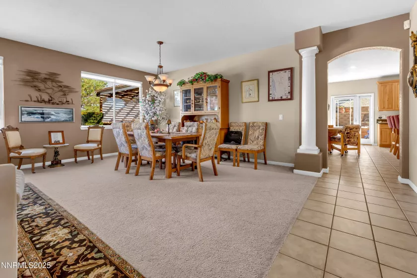 6131 Mia Vista, Reno, Nevada 89502, 4 Bedrooms Bedrooms, ,2 BathroomsBathrooms,Residential,Residential,Mia Vista,250056063