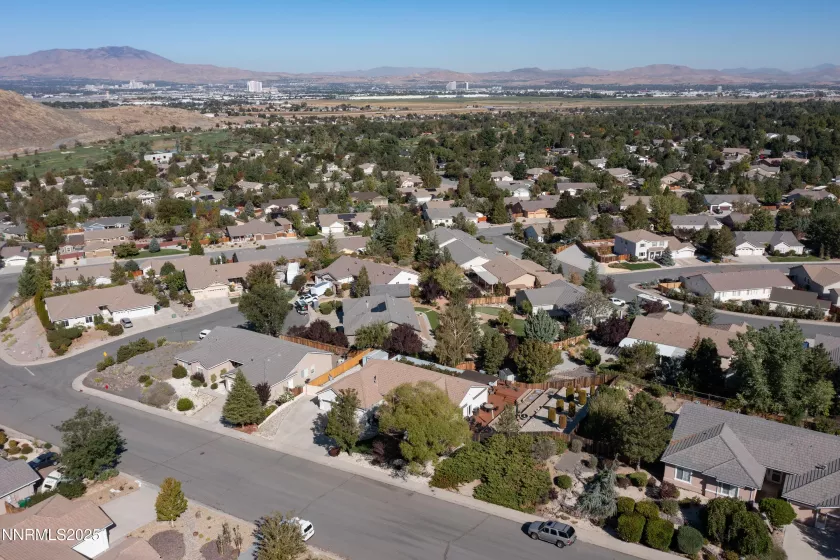 6131 Mia Vista, Reno, Nevada 89502, 4 Bedrooms Bedrooms, ,2 BathroomsBathrooms,Residential,Residential,Mia Vista,250056063