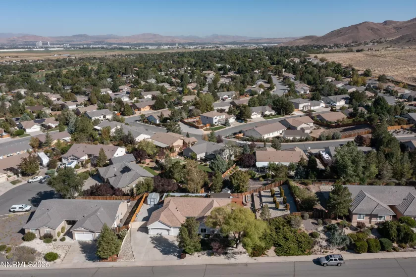 6131 Mia Vista, Reno, Nevada 89502, 4 Bedrooms Bedrooms, ,2 BathroomsBathrooms,Residential,Residential,Mia Vista,250056063