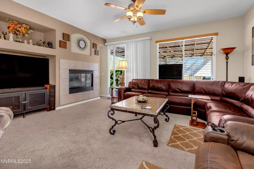 6131 Mia Vista, Reno, Nevada 89502, 4 Bedrooms Bedrooms, ,2 BathroomsBathrooms,Residential,Residential,Mia Vista,250056063