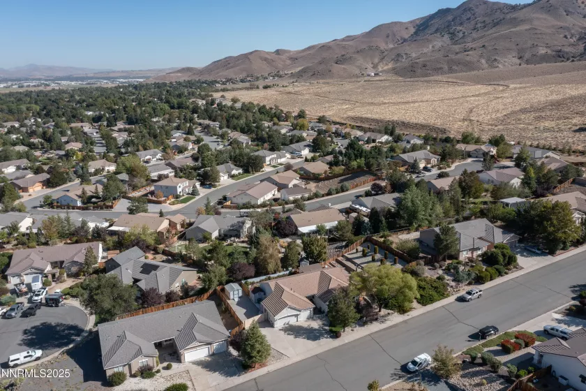 6131 Mia Vista, Reno, Nevada 89502, 4 Bedrooms Bedrooms, ,2 BathroomsBathrooms,Residential,Residential,Mia Vista,250056063