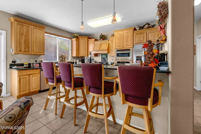 6131 Mia Vista, Reno, Nevada 89502, 4 Bedrooms Bedrooms, ,2 BathroomsBathrooms,Residential,Residential,Mia Vista,250056063