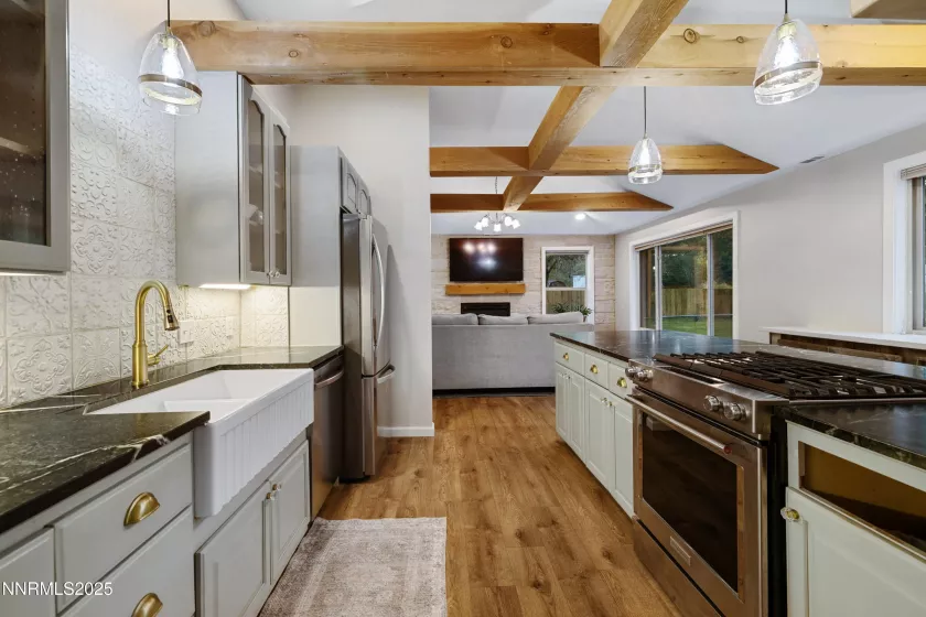 17820 Virginia, Reno, Nevada 89521, 3 Bedrooms Bedrooms, ,2 BathroomsBathrooms,Residential,Residential,Virginia,250056066