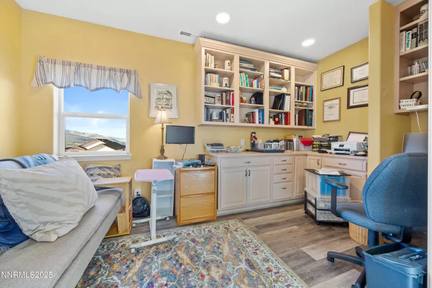 1037 Sunburst, Reno, Nevada 89509, 4 Bedrooms Bedrooms, ,4 BathroomsBathrooms,Residential,Residential,Sunburst,250056067