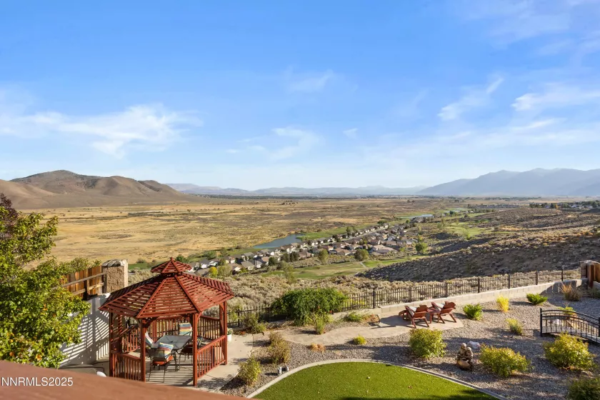 1037 Sunburst, Reno, Nevada 89509, 4 Bedrooms Bedrooms, ,4 BathroomsBathrooms,Residential,Residential,Sunburst,250056067