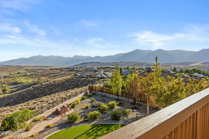 1037 Sunburst, Reno, Nevada 89509, 4 Bedrooms Bedrooms, ,4 BathroomsBathrooms,Residential,Residential,Sunburst,250056067