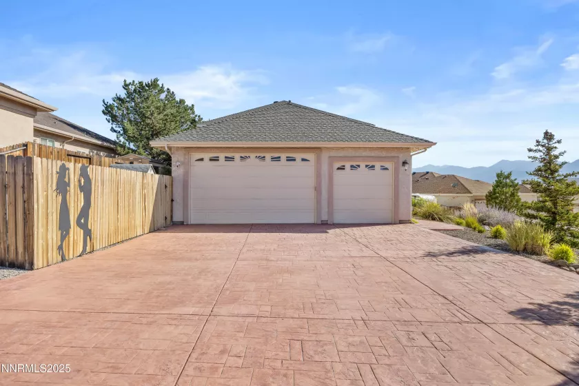 1037 Sunburst, Reno, Nevada 89509, 4 Bedrooms Bedrooms, ,4 BathroomsBathrooms,Residential,Residential,Sunburst,250056067