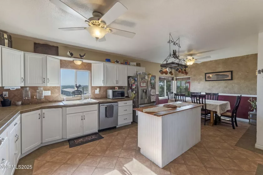 11255 Fulkerson, Fallon, Nevada 89406, 4 Bedrooms Bedrooms, ,3 BathroomsBathrooms,Residential,Residential,Fulkerson,250056068