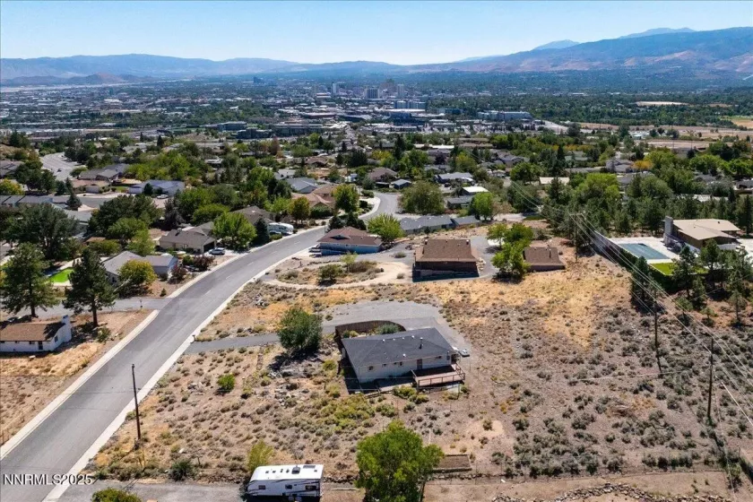 3495 Comstock, Reno, Nevada 89512, 2 Bedrooms Bedrooms, ,2 BathroomsBathrooms,Residential,Residential,Comstock,250056072