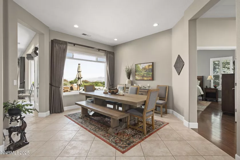 217 Snow Creek, Reno, Nevada 89511, 4 Bedrooms Bedrooms, ,3 BathroomsBathrooms,Residential,Residential,Snow Creek,250056073