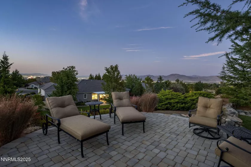 217 Snow Creek, Reno, Nevada 89511, 4 Bedrooms Bedrooms, ,3 BathroomsBathrooms,Residential,Residential,Snow Creek,250056073