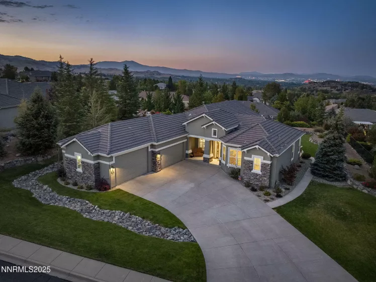 217 Snow Creek, Reno, Nevada 89511, 4 Bedrooms Bedrooms, ,3 BathroomsBathrooms,Residential,Residential,Snow Creek,250056073