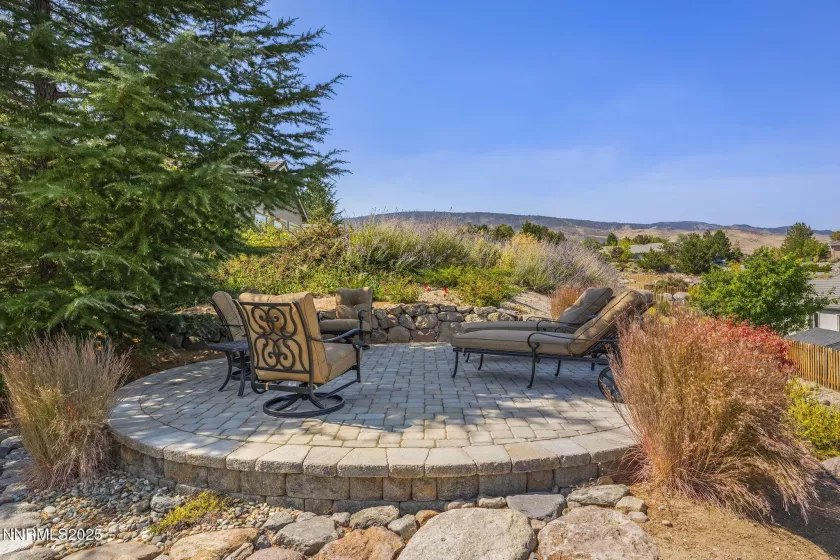 217 Snow Creek, Reno, Nevada 89511, 4 Bedrooms Bedrooms, ,3 BathroomsBathrooms,Residential,Residential,Snow Creek,250056073