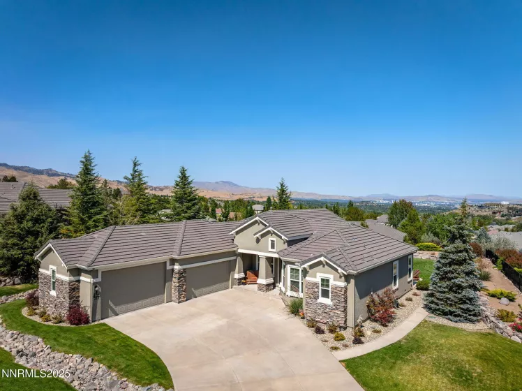217 Snow Creek, Reno, Nevada 89511, 4 Bedrooms Bedrooms, ,3 BathroomsBathrooms,Residential,Residential,Snow Creek,250056073