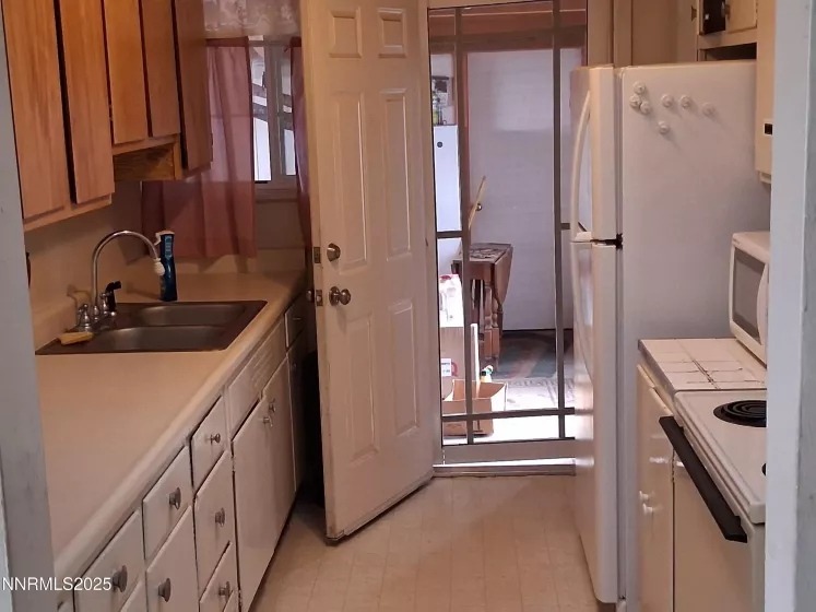 13631 Mount Rainier, Reno, Nevada 89506, 3 Bedrooms Bedrooms, ,1 BathroomBathrooms,Residential,Residential,Mount Rainier,250056090