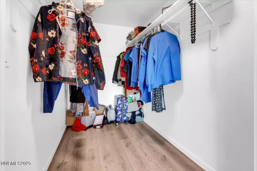 7290 Pah Rah, Sparks, Nevada 89436, 4 Bedrooms Bedrooms, ,3 BathroomsBathrooms,Residential,Residential,Pah Rah,250056104