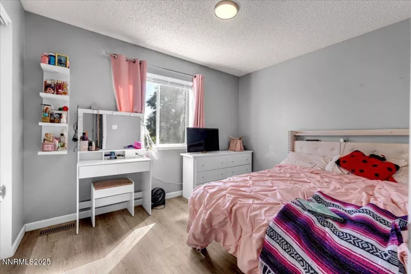 7290 Pah Rah, Sparks, Nevada 89436, 4 Bedrooms Bedrooms, ,3 BathroomsBathrooms,Residential,Residential,Pah Rah,250056104