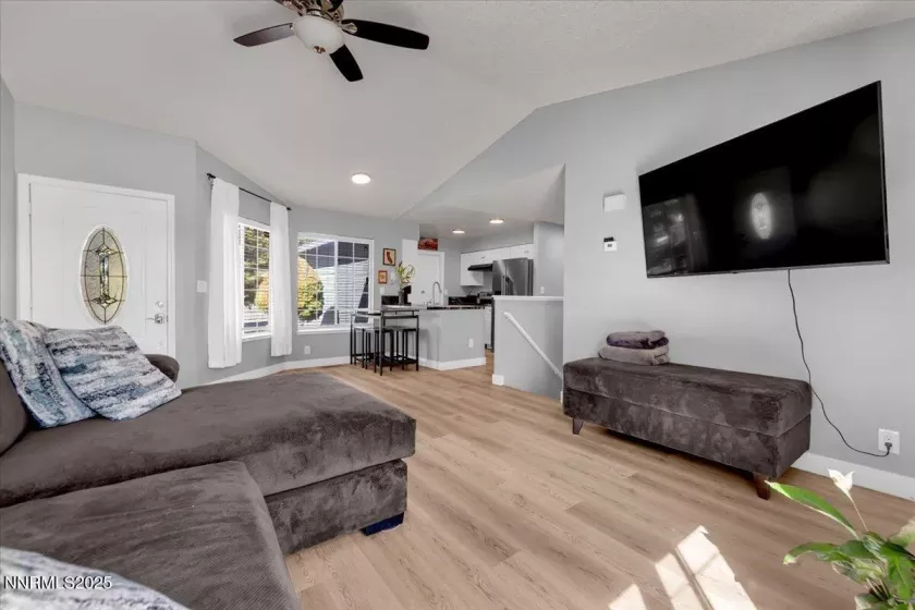 7290 Pah Rah, Sparks, Nevada 89436, 4 Bedrooms Bedrooms, ,3 BathroomsBathrooms,Residential,Residential,Pah Rah,250056104