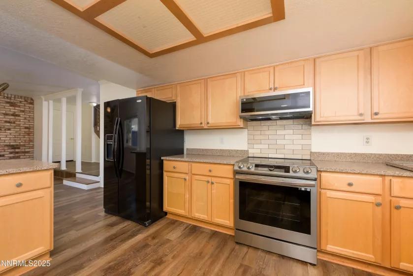 1494 Hussman, Gardnerville, Nevada 89410, 5 Bedrooms Bedrooms, ,3 BathroomsBathrooms,Residential,Residential,Hussman,250056116