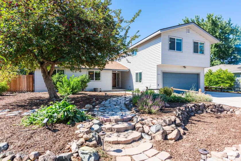 1494 Hussman, Gardnerville, Nevada 89410, 5 Bedrooms Bedrooms, ,3 BathroomsBathrooms,Residential,Residential,Hussman,250056116