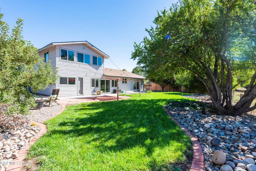 1494 Hussman, Gardnerville, Nevada 89410, 5 Bedrooms Bedrooms, ,3 BathroomsBathrooms,Residential,Residential,Hussman,250056116