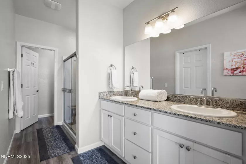 14242 Tuscan Sun, Reno, Nevada 89511, 4 Bedrooms Bedrooms, ,3 BathroomsBathrooms,Residential,Residential,Tuscan Sun,250056121