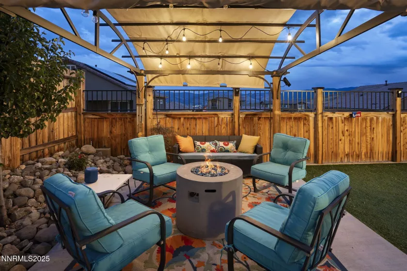 14242 Tuscan Sun, Reno, Nevada 89511, 4 Bedrooms Bedrooms, ,3 BathroomsBathrooms,Residential,Residential,Tuscan Sun,250056121