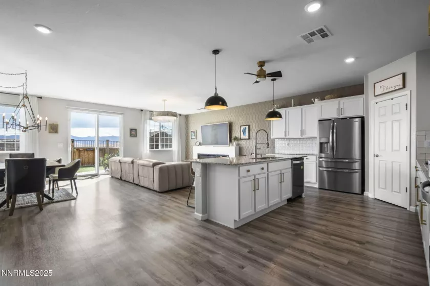 14242 Tuscan Sun, Reno, Nevada 89511, 4 Bedrooms Bedrooms, ,3 BathroomsBathrooms,Residential,Residential,Tuscan Sun,250056121