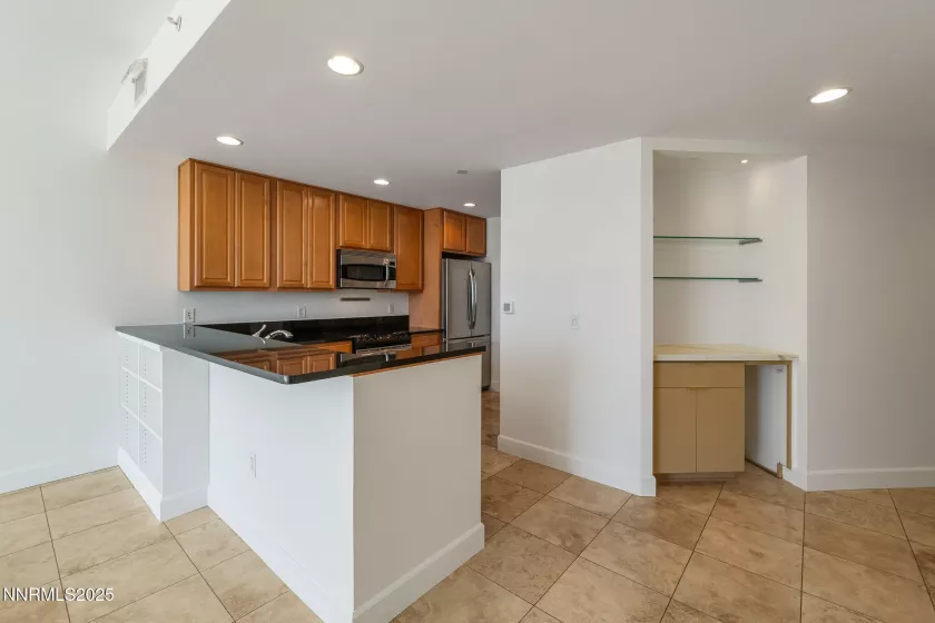 50 Sierra, Reno, Nevada 89501, 2 Bedrooms Bedrooms, ,2 BathroomsBathrooms,Residential,Residential,Sierra,250056123