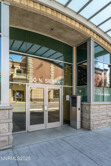 50 Sierra, Reno, Nevada 89501, 2 Bedrooms Bedrooms, ,2 BathroomsBathrooms,Residential,Residential,Sierra,250056123