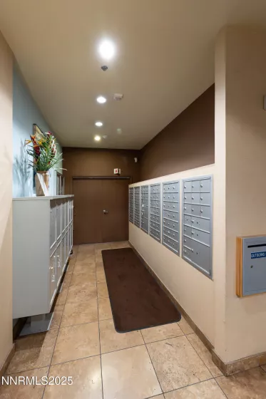 50 Sierra, Reno, Nevada 89501, 2 Bedrooms Bedrooms, ,2 BathroomsBathrooms,Residential,Residential,Sierra,250056123