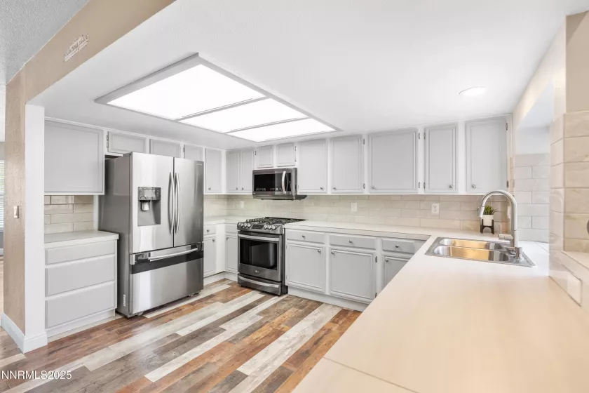 260 Virgil, Sparks, Nevada 89441, 3 Bedrooms Bedrooms, ,3 BathroomsBathrooms,Residential,Residential,Virgil,250056133