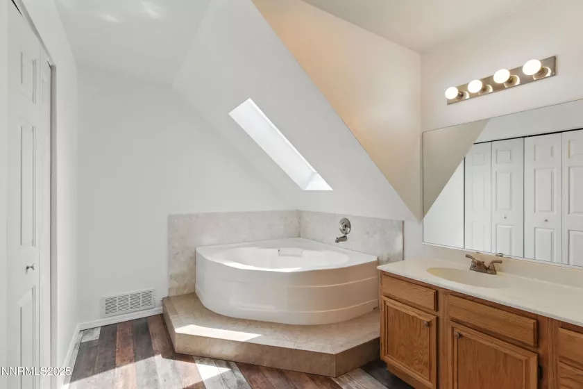 260 Virgil, Sparks, Nevada 89441, 3 Bedrooms Bedrooms, ,3 BathroomsBathrooms,Residential,Residential,Virgil,250056133