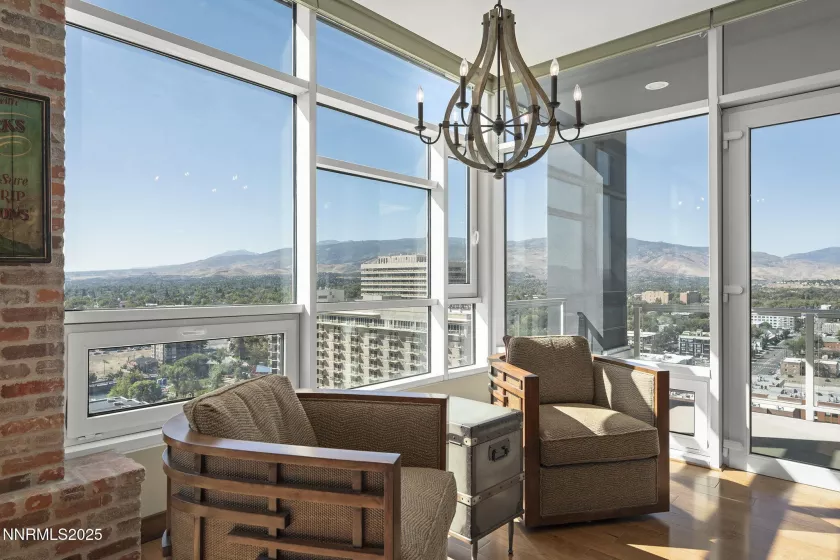 255 Sierra, Reno, Nevada 89501, 2 Bedrooms Bedrooms, ,3 BathroomsBathrooms,Residential,Residential,Sierra,250056131