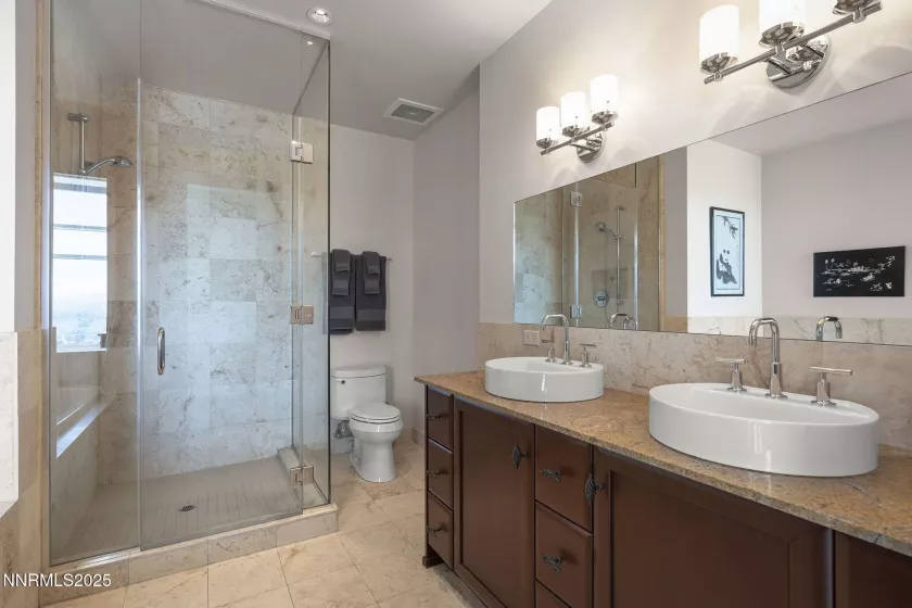 255 Sierra, Reno, Nevada 89501, 2 Bedrooms Bedrooms, ,3 BathroomsBathrooms,Residential,Residential,Sierra,250056131